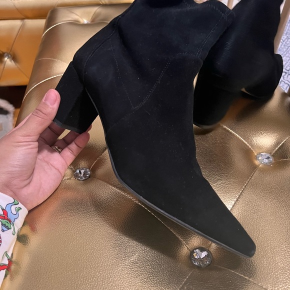 Shoes - Picture 6 of 10